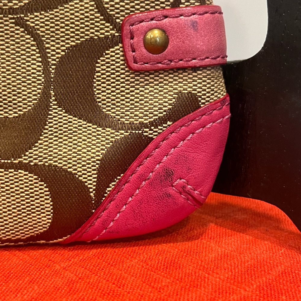 Coach Signature Canvas Wristlet Wallet – Pink Leather Trim Buckle Accent Pouch - Picture 3 of 13